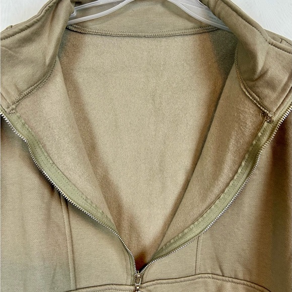 NEW Womens 1/2 Zip Thick Fleece Sweatshirt with Pockets / Size large - Picture 9 of 11